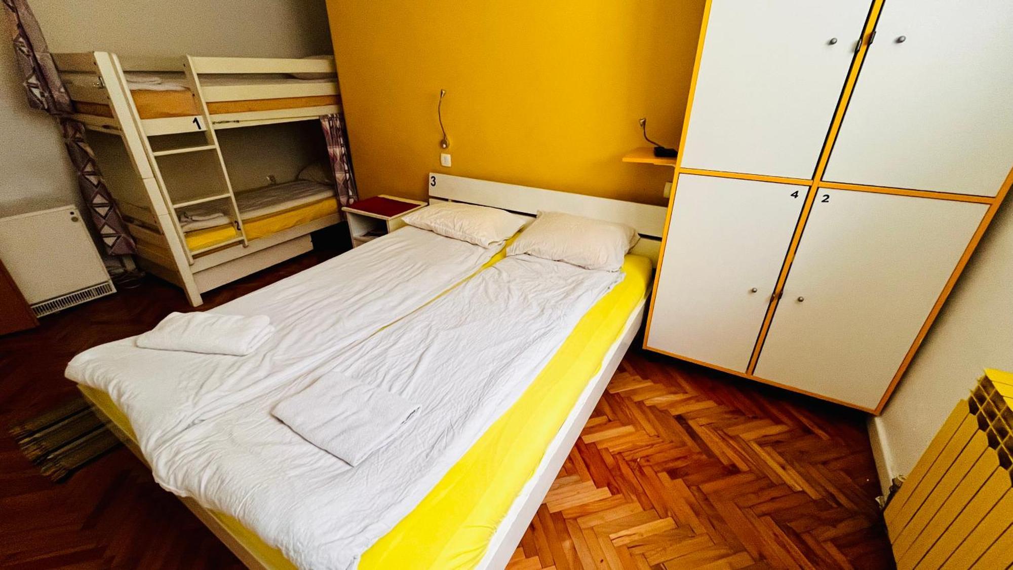 Hostel Balkan Han Сараєво Екстер'єр фото