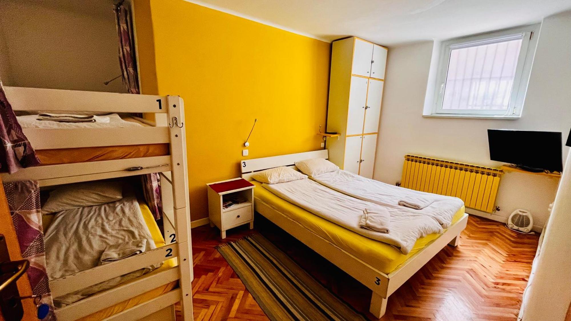 Hostel Balkan Han Сараєво Екстер'єр фото